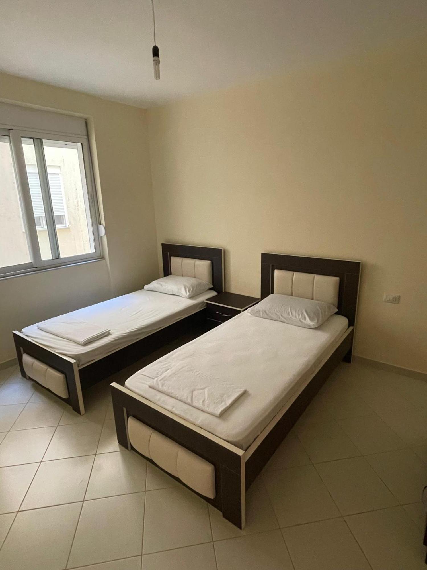 סרנדה Lovely 3-Bedroom Apartment Rei מראה חיצוני תמונה